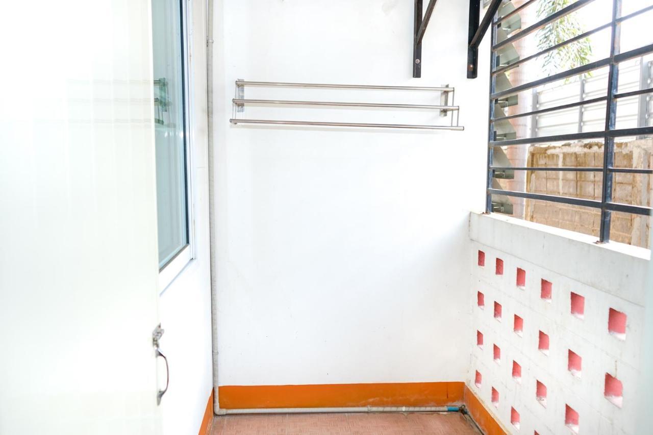 Pakdee House Hotel Udon Thani Exterior foto